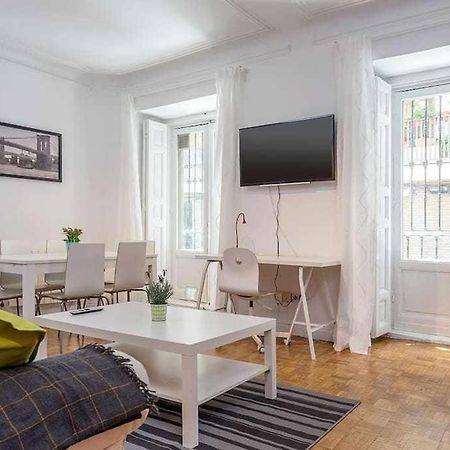 Apartamento Confortable En Atocha Apartman Madrid Kültér fotó