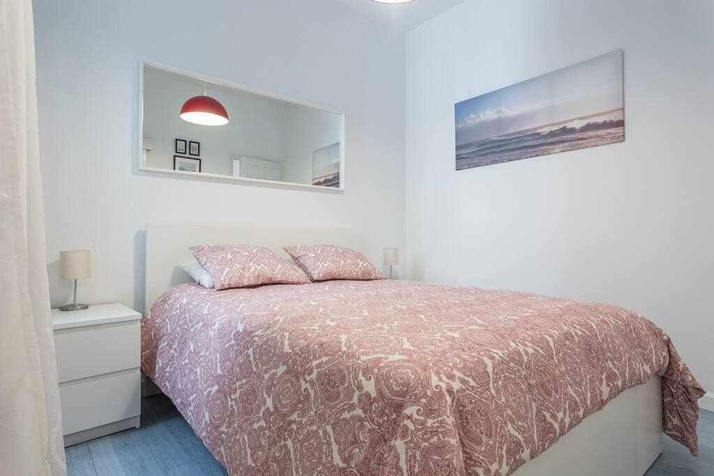 Apartamento Confortable En Atocha Apartman Madrid Kültér fotó