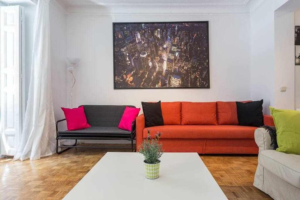 Apartamento Confortable En Atocha Apartman Madrid Kültér fotó
